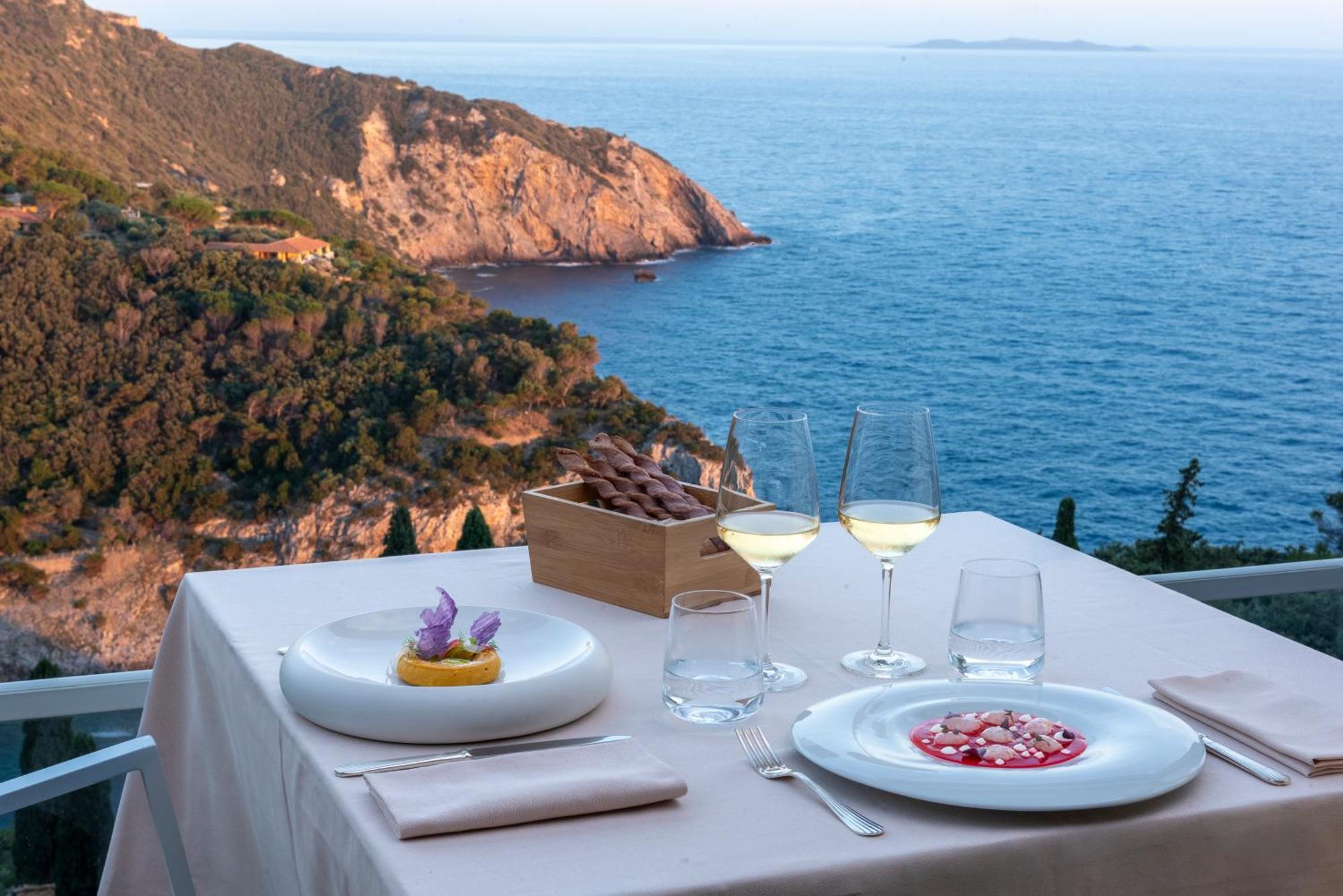 Boutique Hotel Torre Di Cala Piccola Porto Santo Stefano  Eksteriør bilde